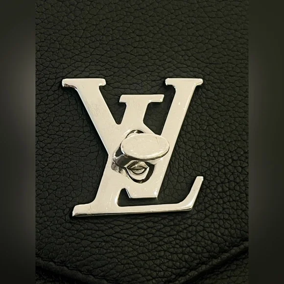 LOUIS VUITTON Soft Calfskin My Lockme Top Handle in Black - Picture 12 of 15